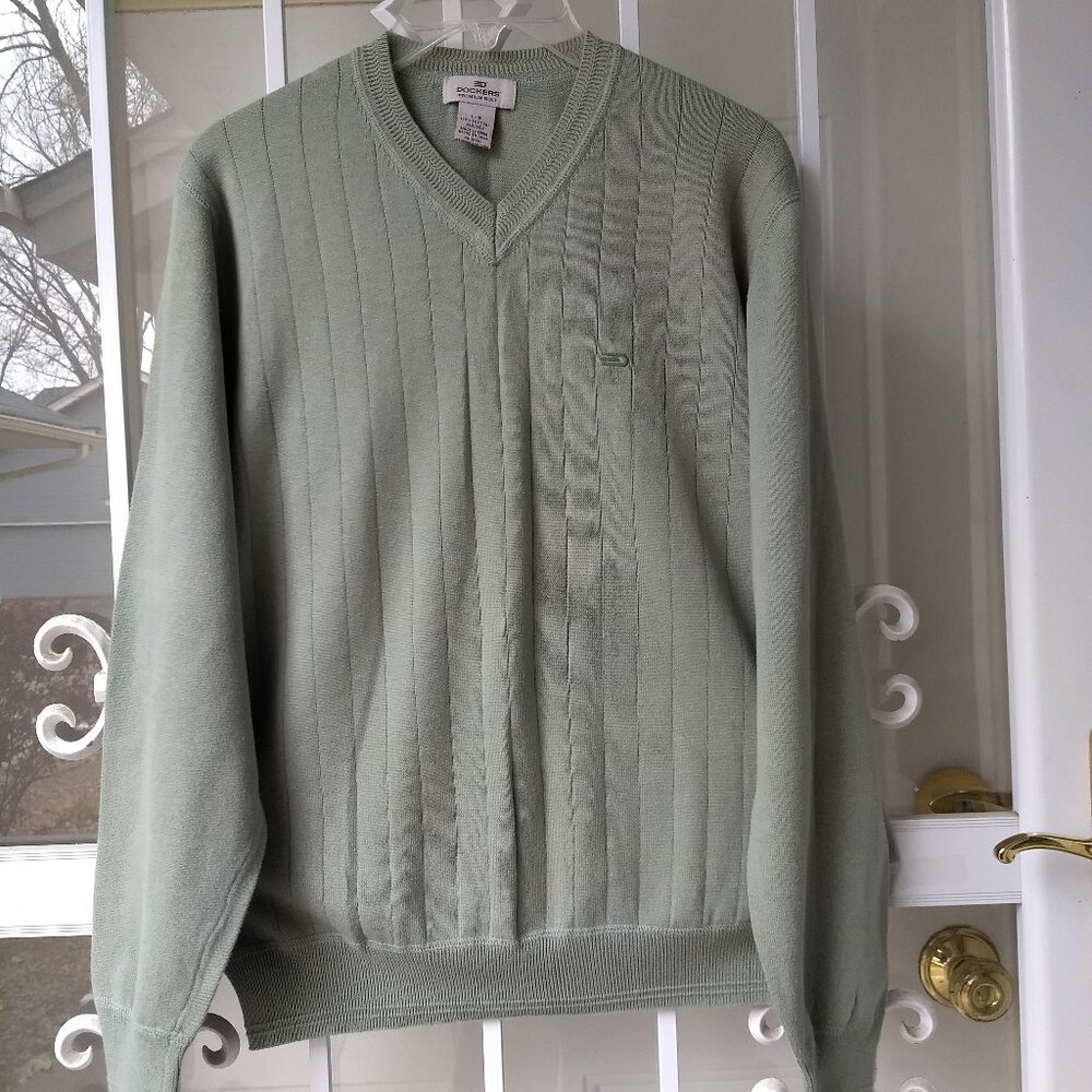 Dockers Premium Golf V-Neck Sweater